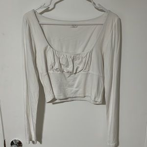 Aritzia Wilfred Free crop top